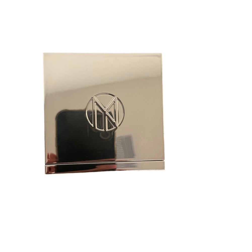 LiL Makaige Eyeshadow pallete! (never used)